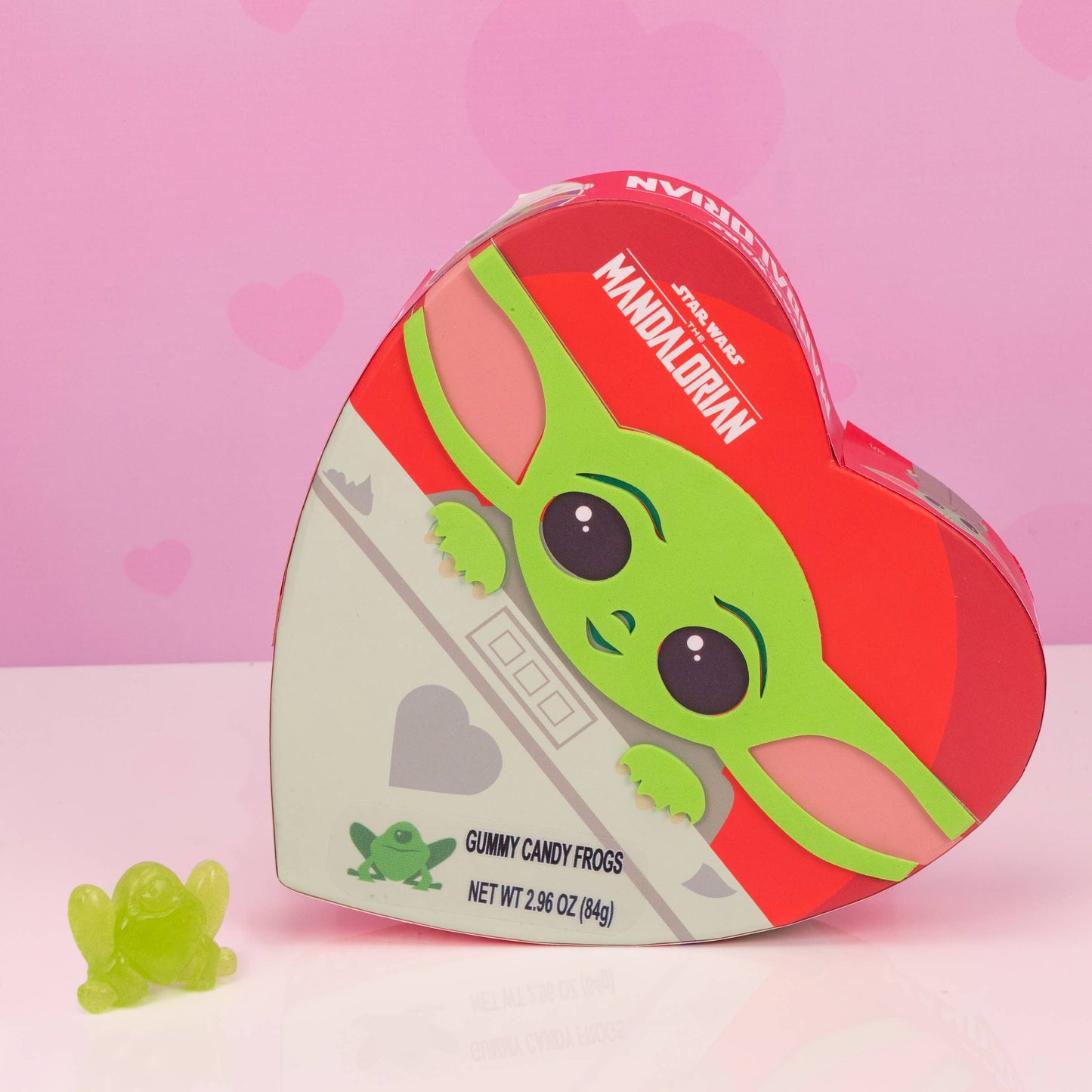 Star Wars The Mandalorian Heart Box with Frog Gummies